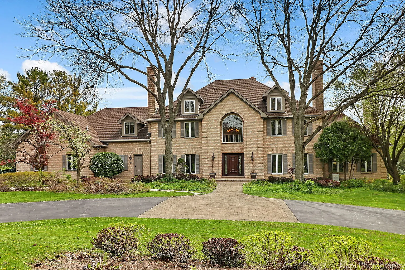 8 Oak Lake Dr photo 1