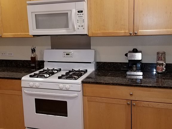 5th image of 2524 Cochran St APT 2