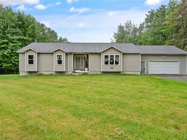 343 Stewarts Corners Rd, Pennellville, NY 13132