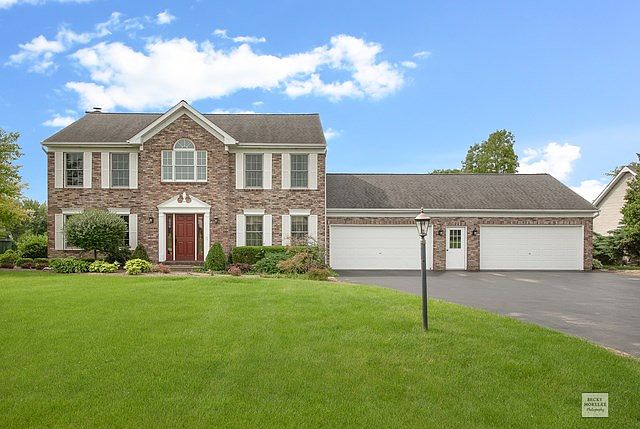 Classic full brick front.