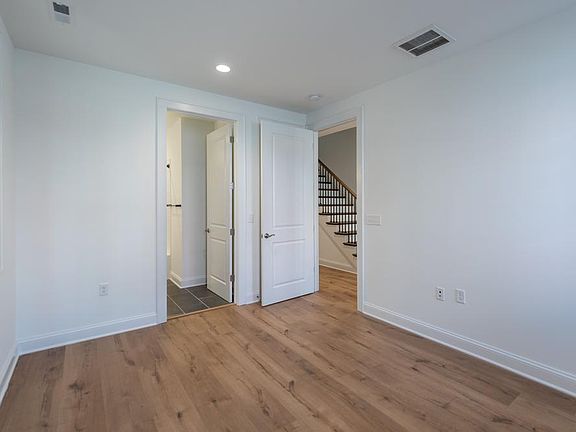 5th image of 11 E Main St #17