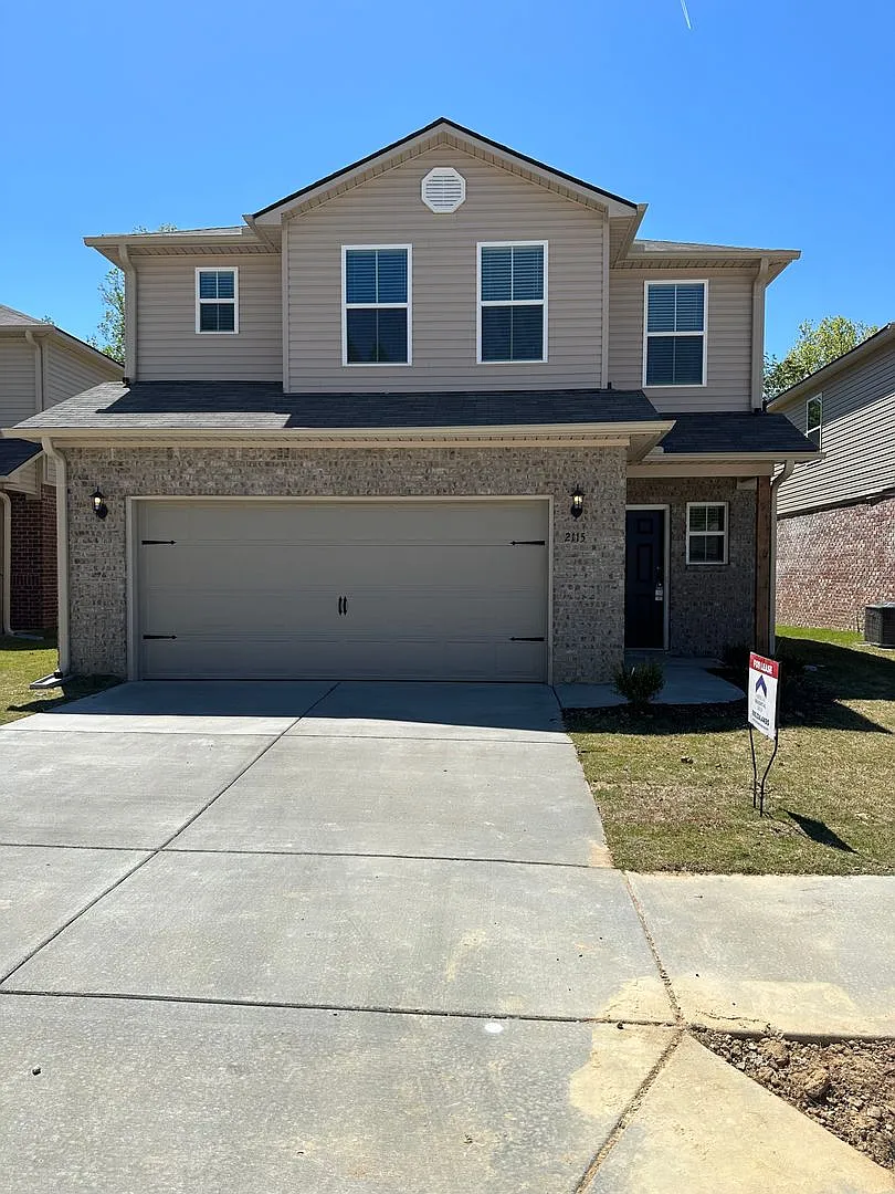 Pre-Leasing Now! Discover This Beautiful 3-Bedroom, 2.5-Bath Home in Cullman — Photo 3