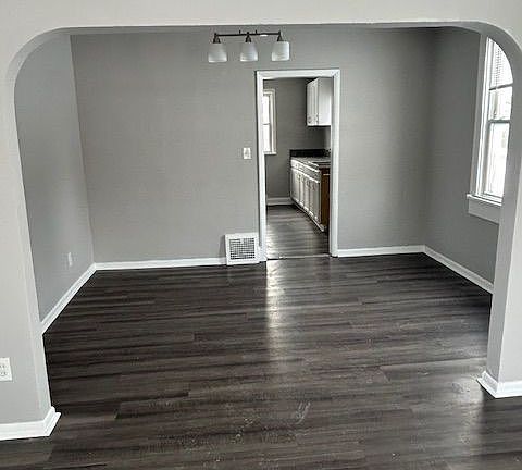 3rd image of 20770 Fuller Ave