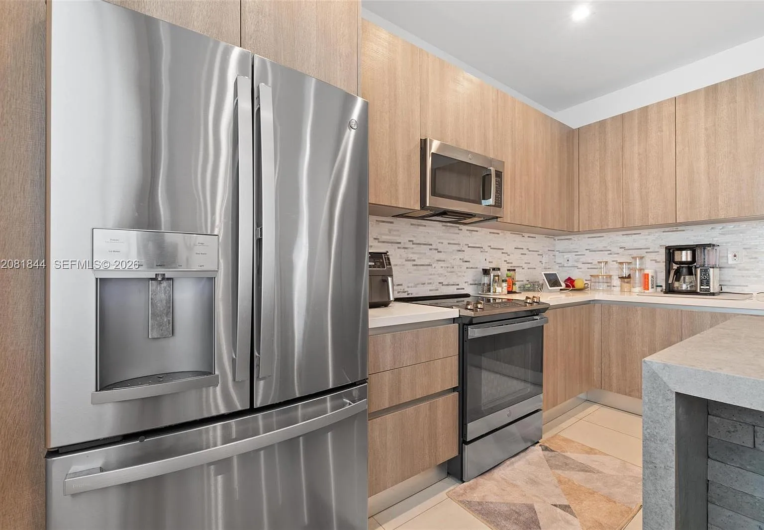 Doral Palms South — Photo 4
