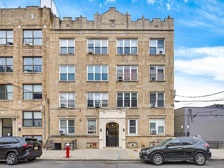 135 Van Wagenen Ave #G — Photo 15