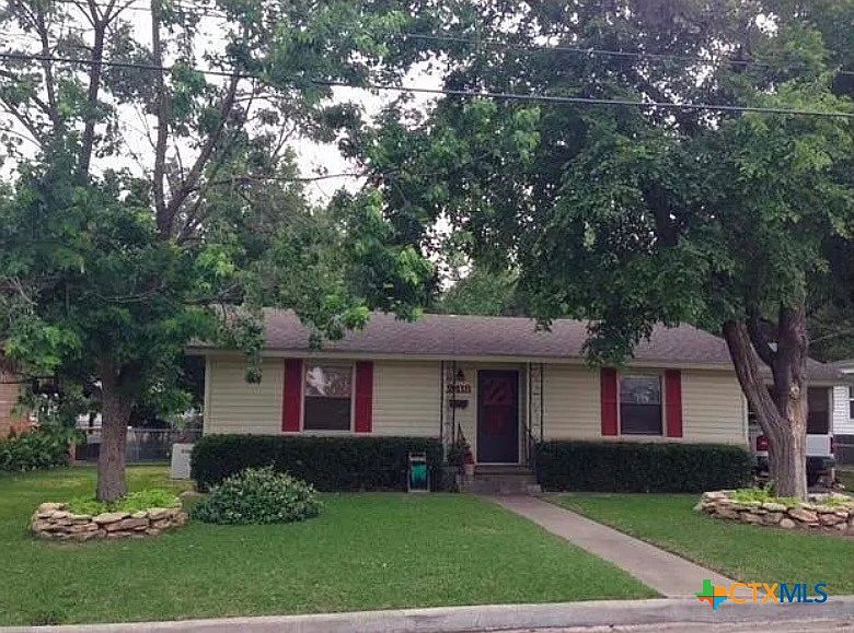 1st image of 2418 Osage Rd