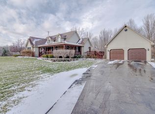 5388 Fair Acres Dr, Lapeer, MI 48446