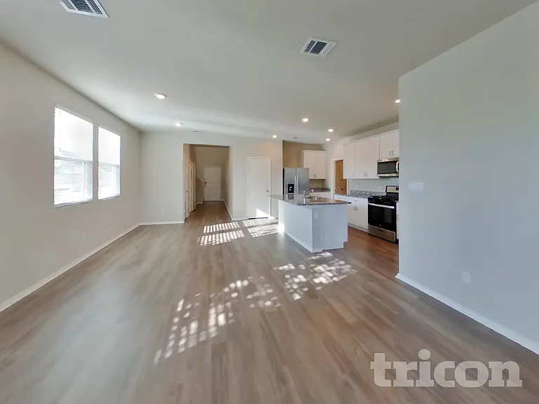 5221 Saddle Club Dr — Photo 3