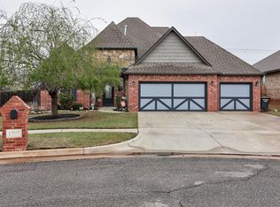 1705 NE 27th Ter, Moore, OK 73160