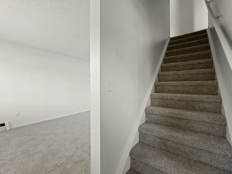 18 Ash Ct — Photo 38