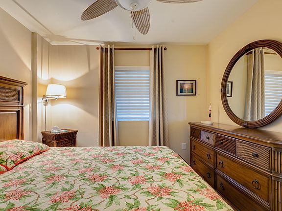 5th image of 500 Burton Dr #1403