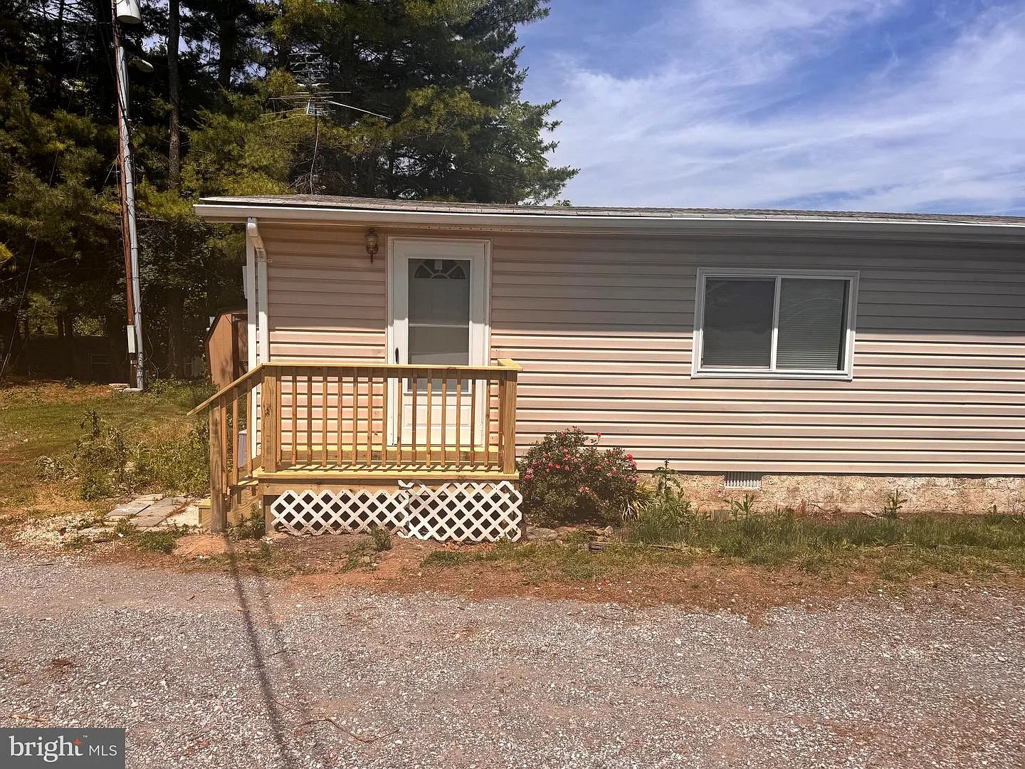 1 bed, 1.0 bath, 350 sqft, $1,400 — Photo 1