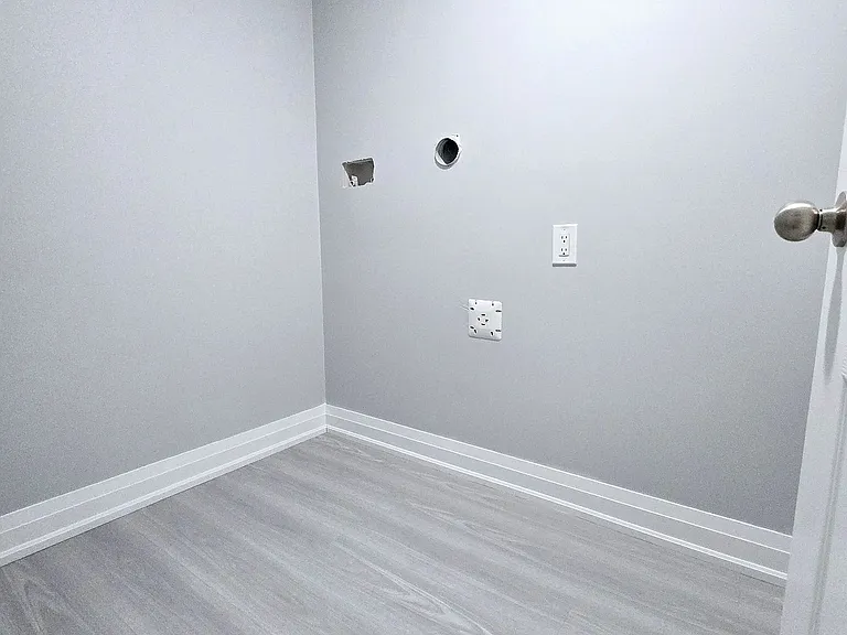 201 Roy McDonald Dr #LOWER — Photo 12