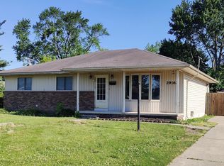 29162 Cambridge St, Garden City, MI 48135