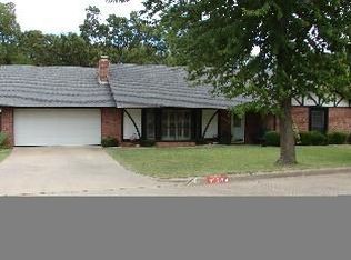 2208 Mockingbird Ln, McAlester, OK 74501