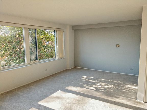 4th image of 4501 Arlington Blvd APT 328