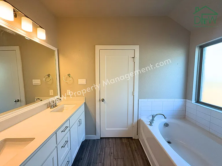 2508 Shakopee St — Photo 13
