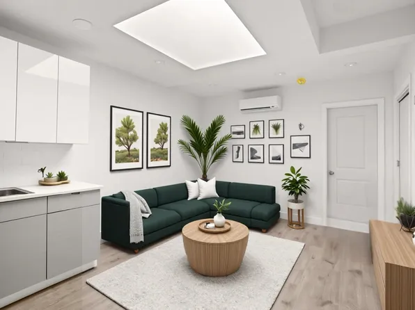 1042 Hall Place image 3 of 15