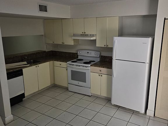 3rd image of 8250 SW 149th Ct APT 203