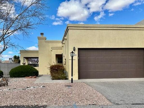 3239 Esplanade Cir SE, Rio Rancho, NM 87124