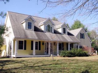 12 Cedar Rd, North Hampton, NH 03862