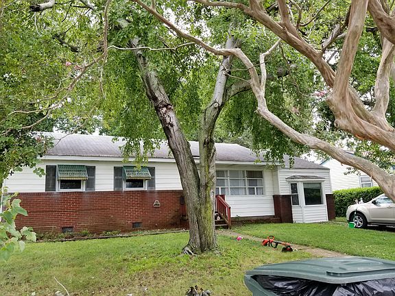 2nd image of 8013 Baywood Dr