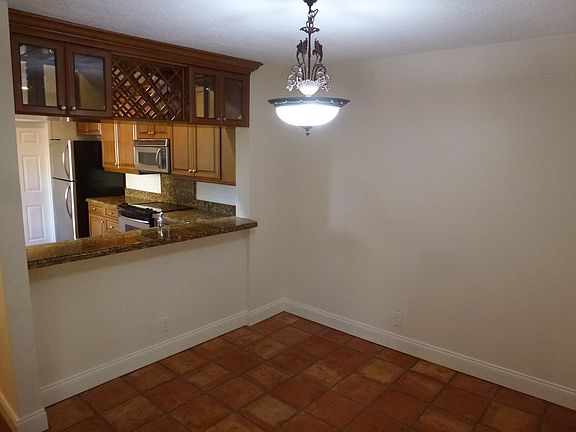 5th image of 1601 Woodbridge Lakes Cir