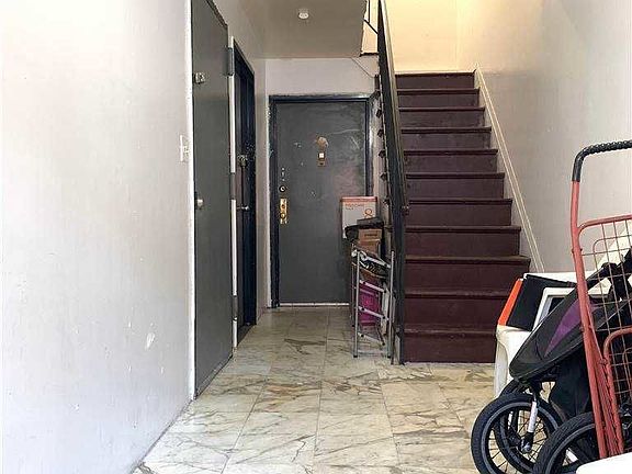 4th image of 17026 90th Ave