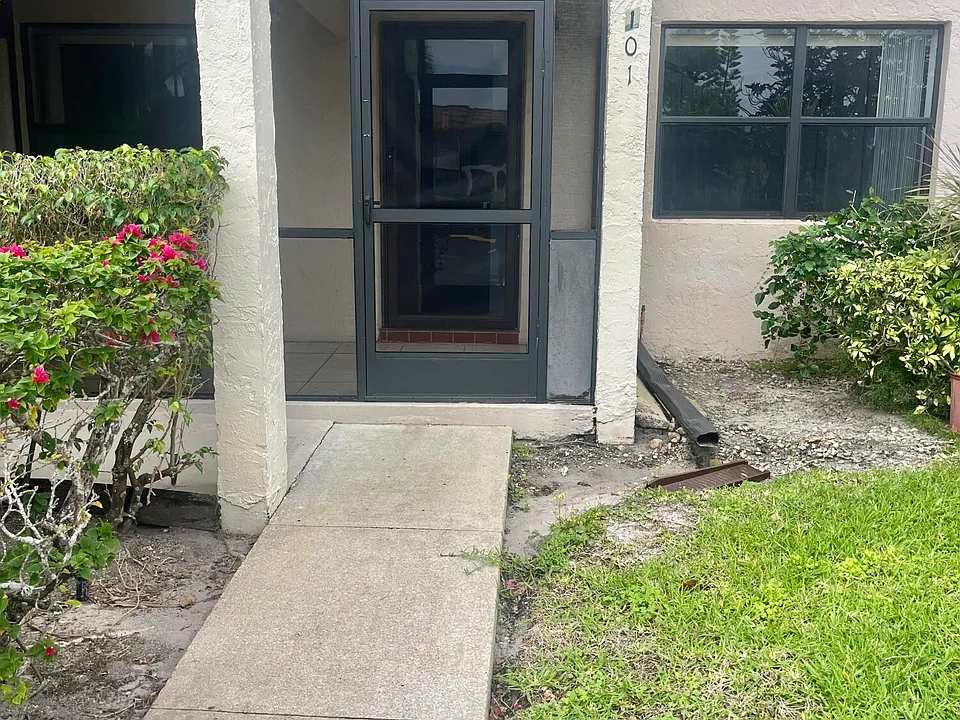 7178 Golf Colony Ct #101