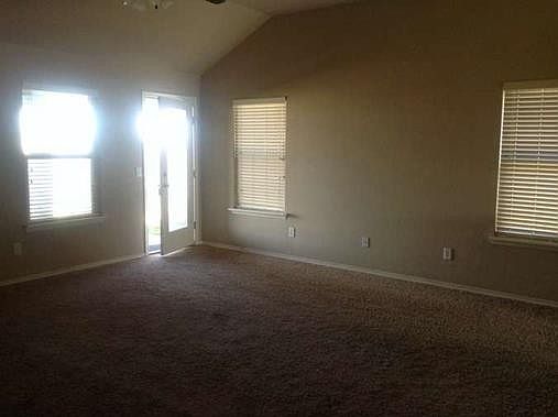 5th image of 1109 SW 158th St