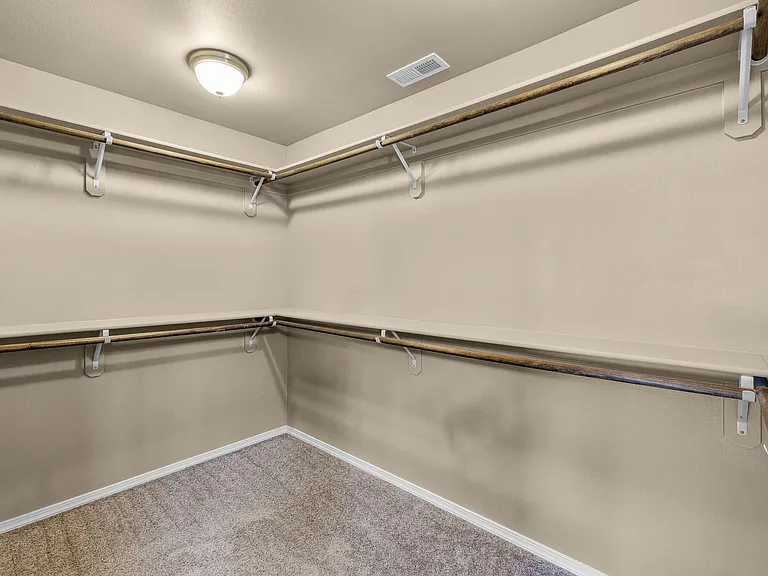 21154 Darnel Ave — Photo 18