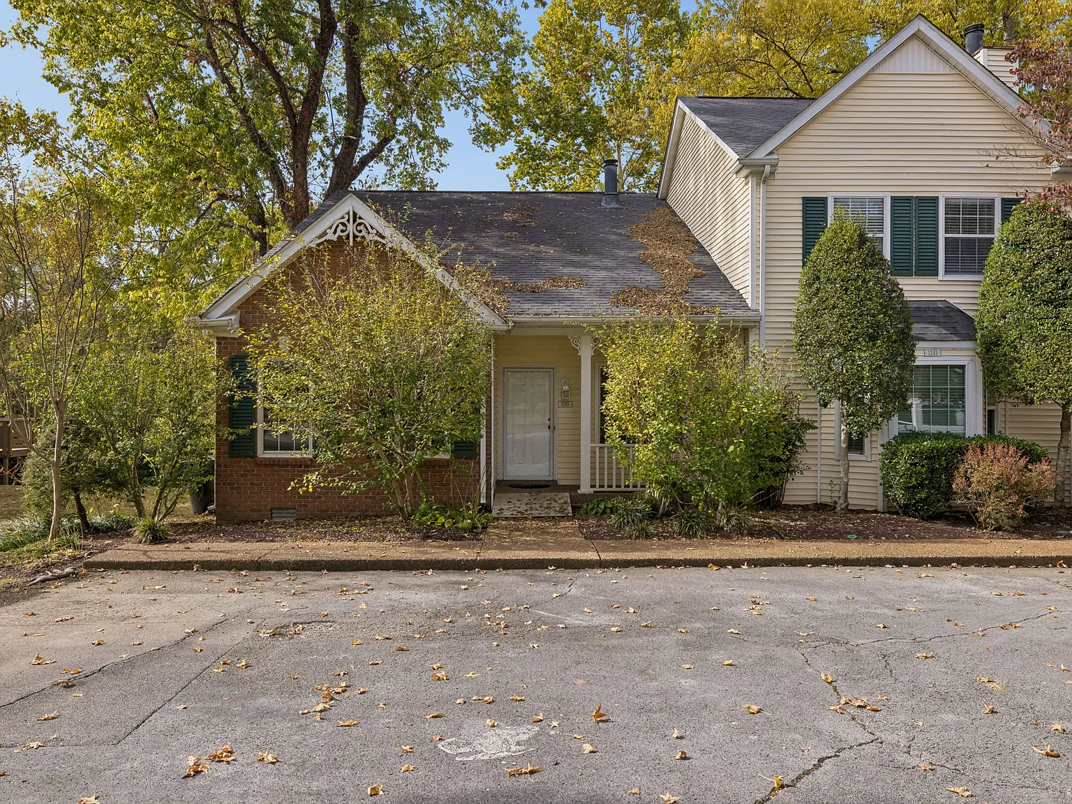 4 bed, 2049 sqft, $3,500 — Photo 4
