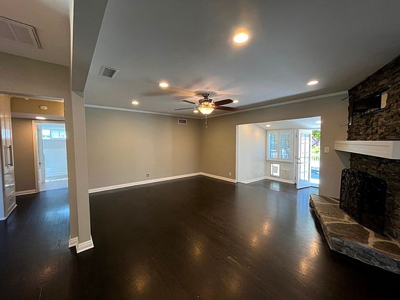 3rd image of 8541 Tunney Ave