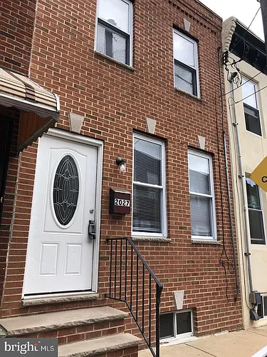 2027 S Darien St Photo 1