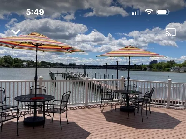 226 Island Cove Ct APT B, Hampton, VA 23669