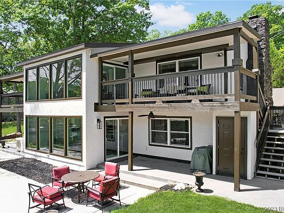 2nd image of 330 Woodland Heights Dr