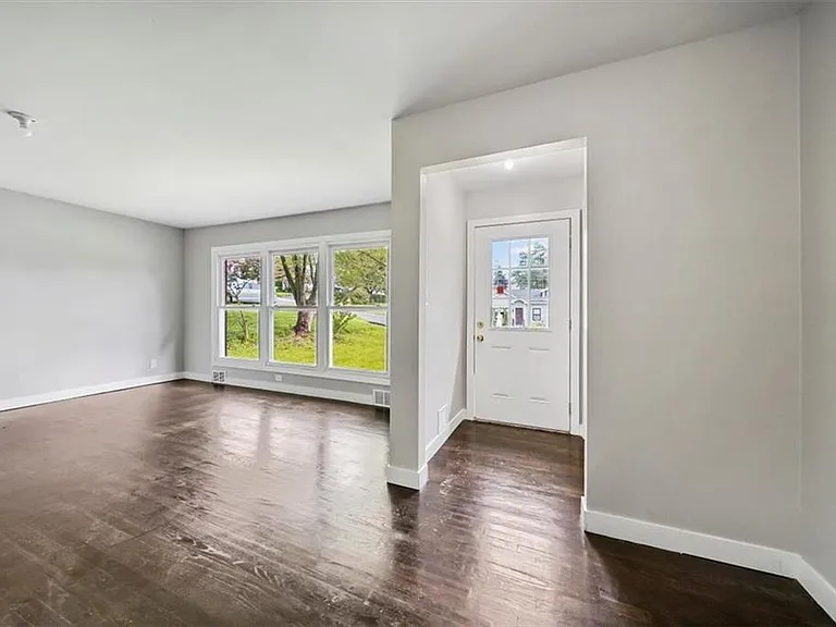 3 Mid Oaks Dr — Photo 8