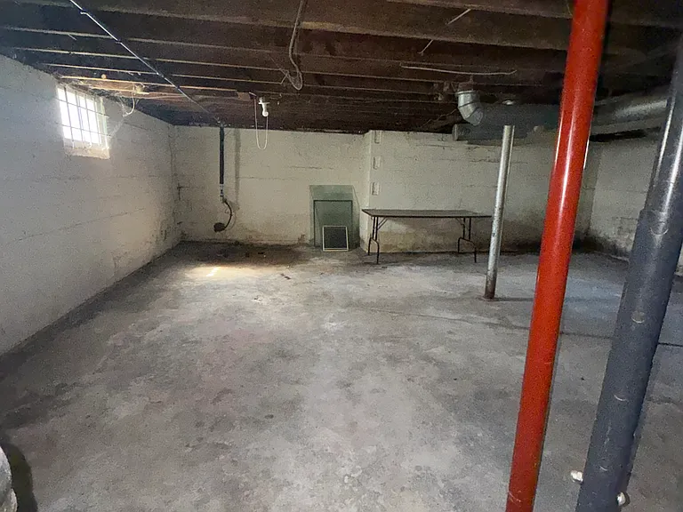 3918 Trumbull Ave — Photo 21