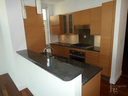 Rented by Hecht Group | media 15