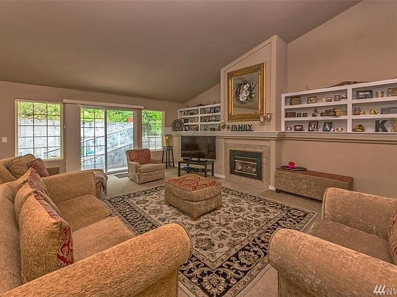 2nd image of 2105 21st Avenue Ct NW