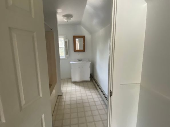 4 Tucker St #4