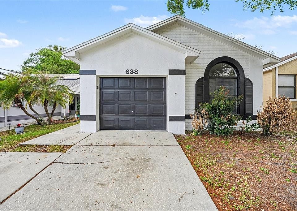 1st image of 638 LAKE DEXTER CIRCLE