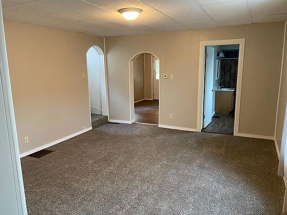 3rd image of 134 S Main St