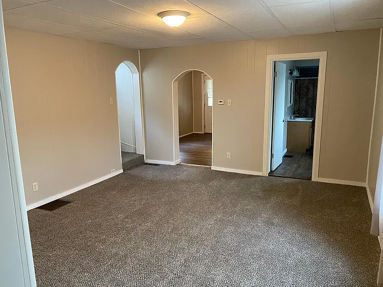 134 S Main St — Photo 4