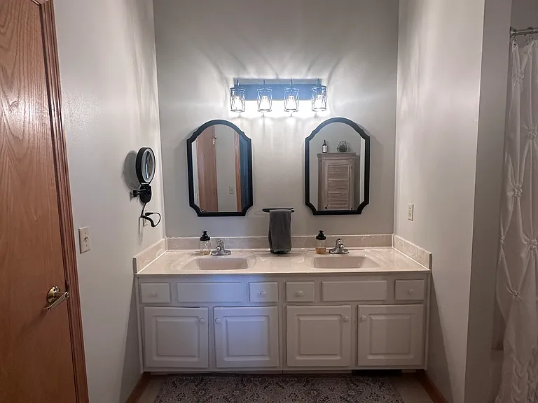 442 Meadowridge Cir — Photo 17