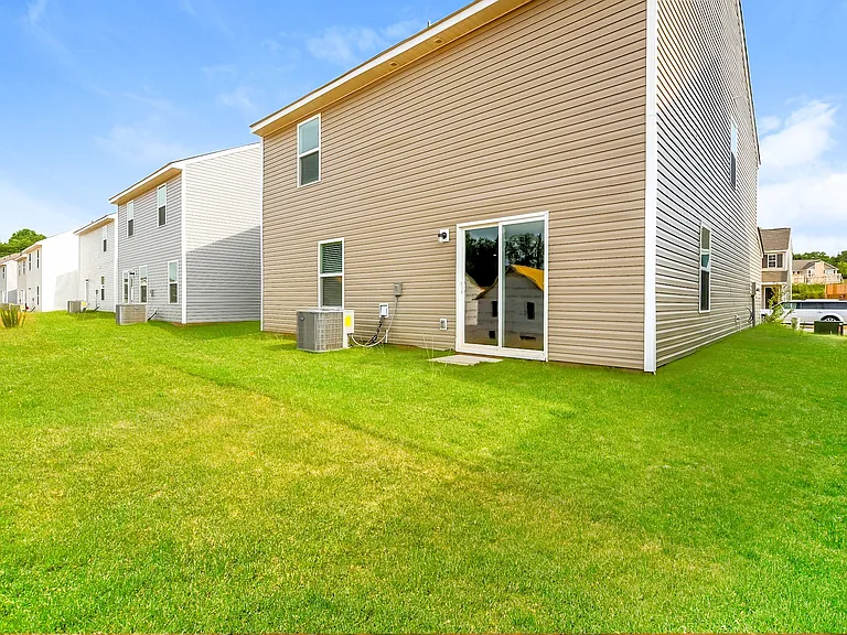 2193 Southlea Dr — Photo 15