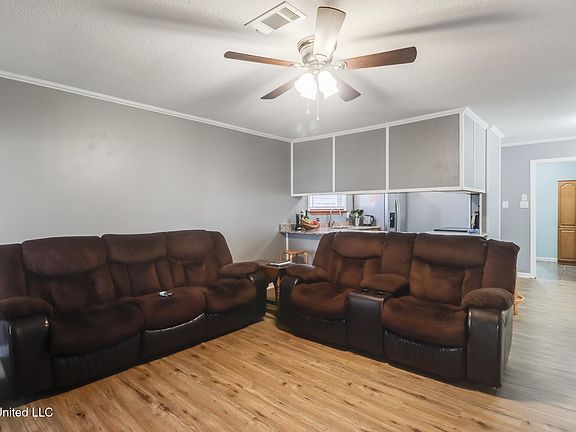 4th image of 114 Kuyrkendall Pl