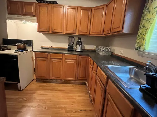 11406 Jackson Ave, Warren, MI 48089