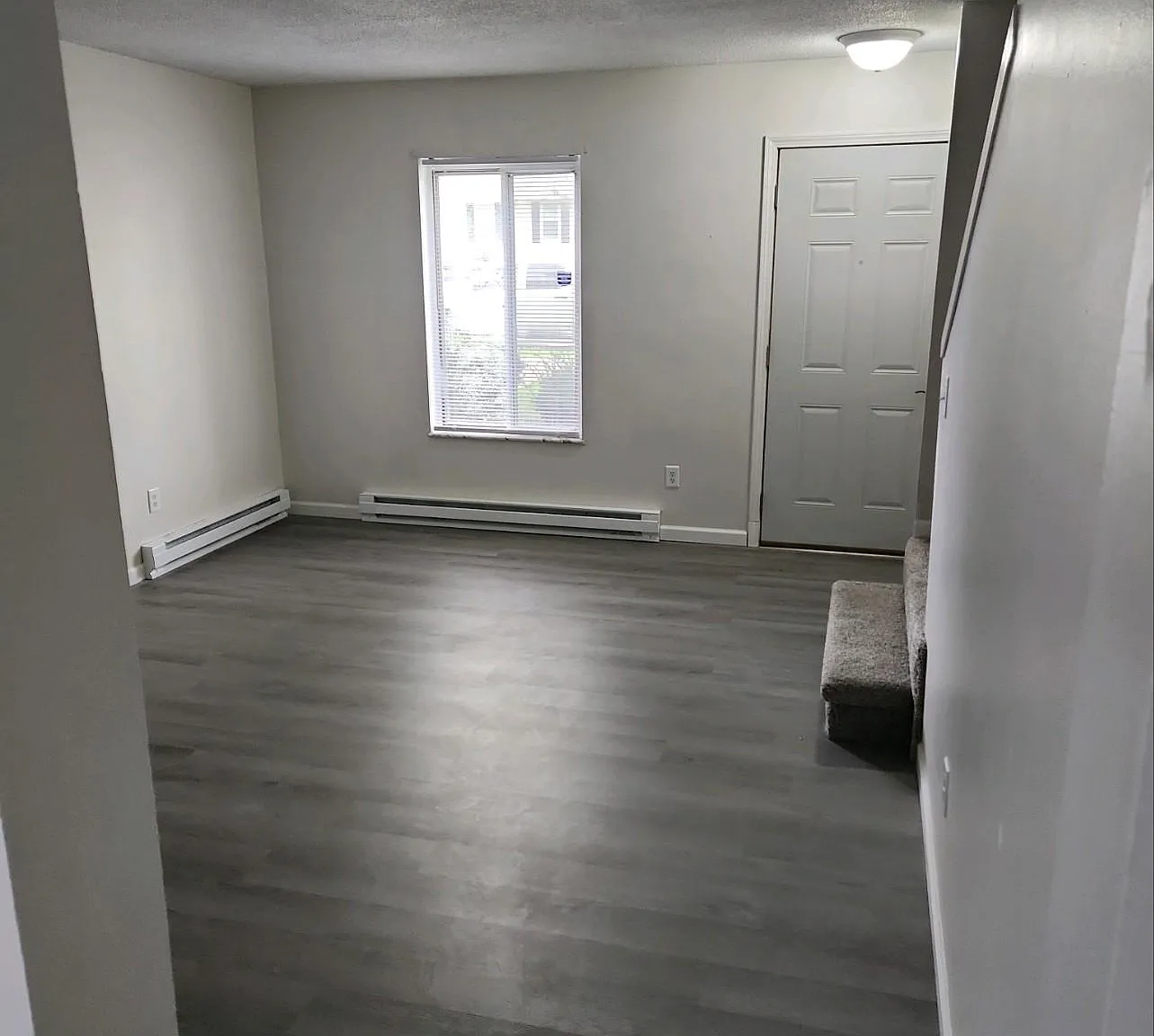 2 bed, $1,100 — Photo 4