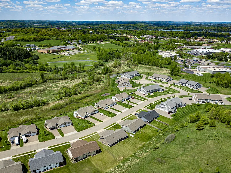 Whisper Ridge Townhomes — Photo 11